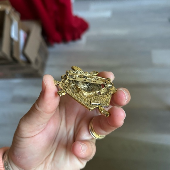 4/$50 vintage 1970 Alexis Gold Cat Christmas present Brooch ๐ฒ - Picture 7 of 7